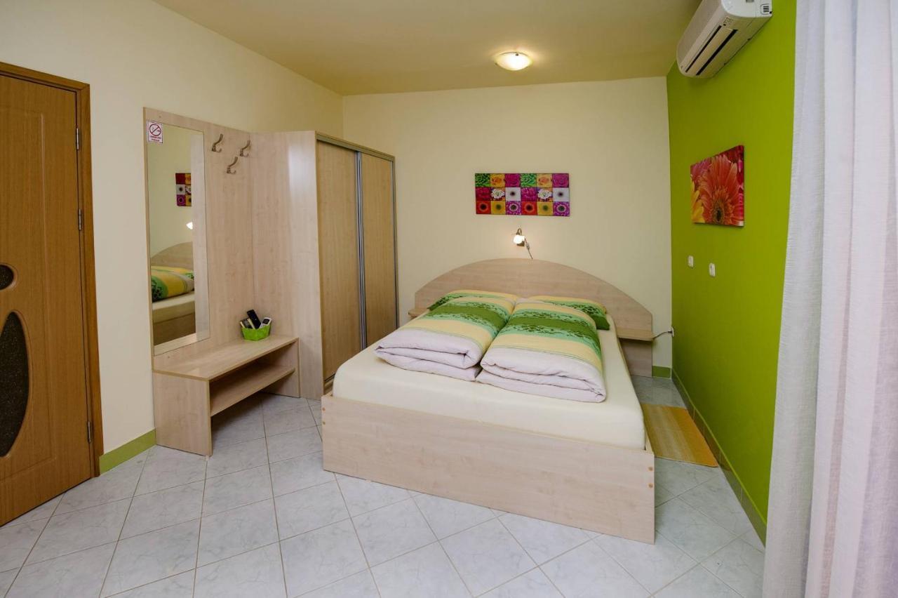 Apartments Erik B&B Adults Only Ρόβινι Δωμάτιο φωτογραφία