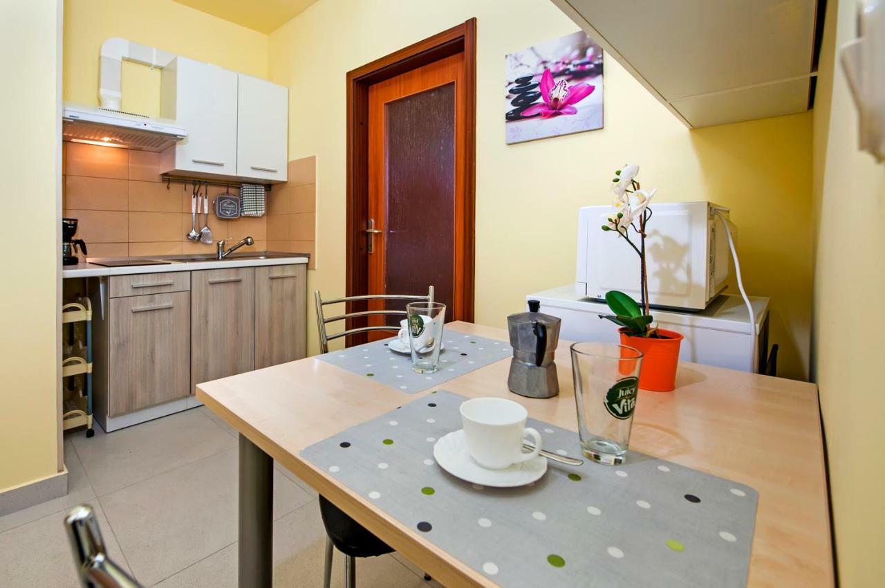 Apartments Erik B&B Adults Only Ρόβινι Εξωτερικό φωτογραφία