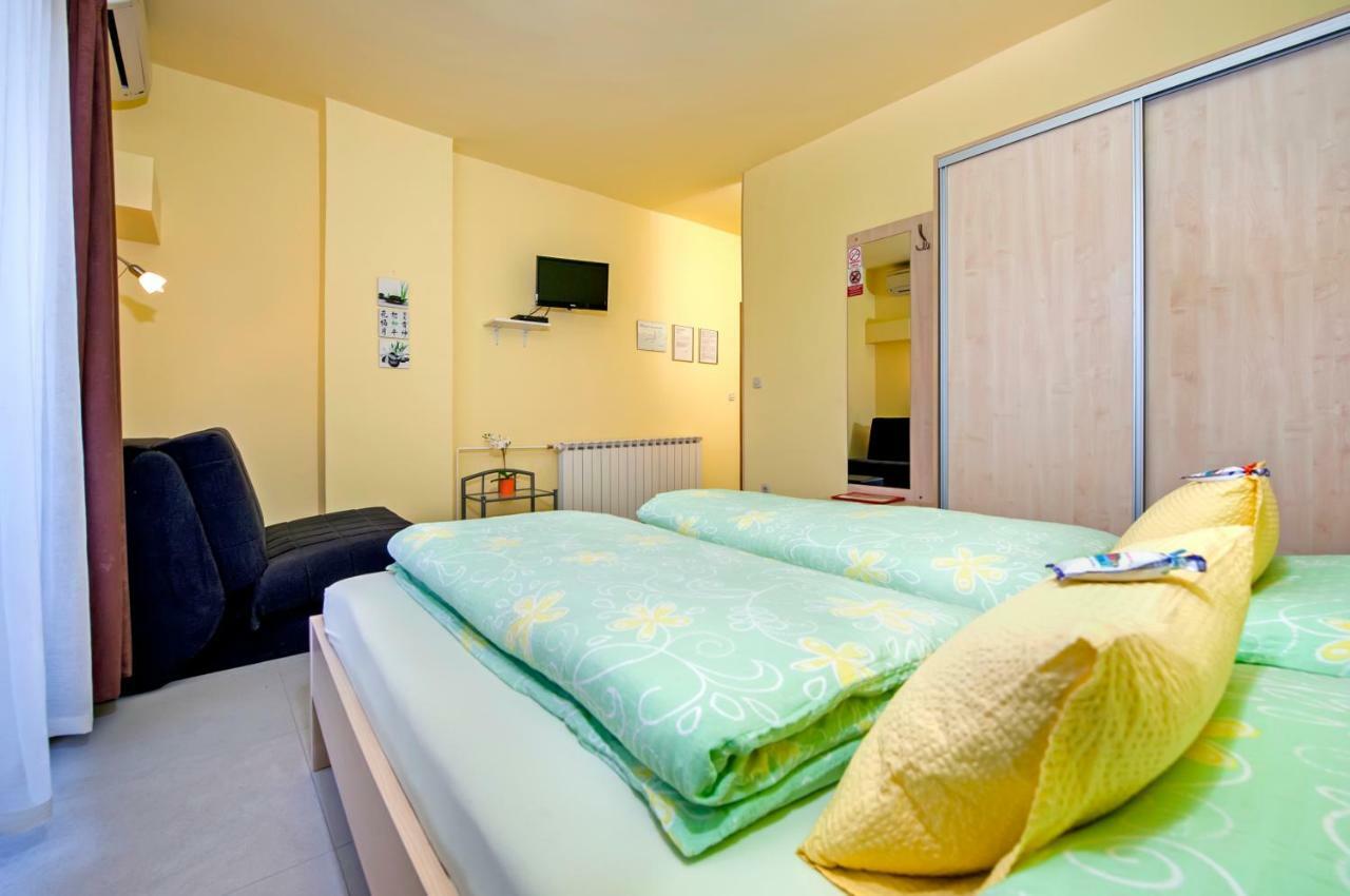 Apartments Erik B&B Adults Only Ρόβινι Εξωτερικό φωτογραφία