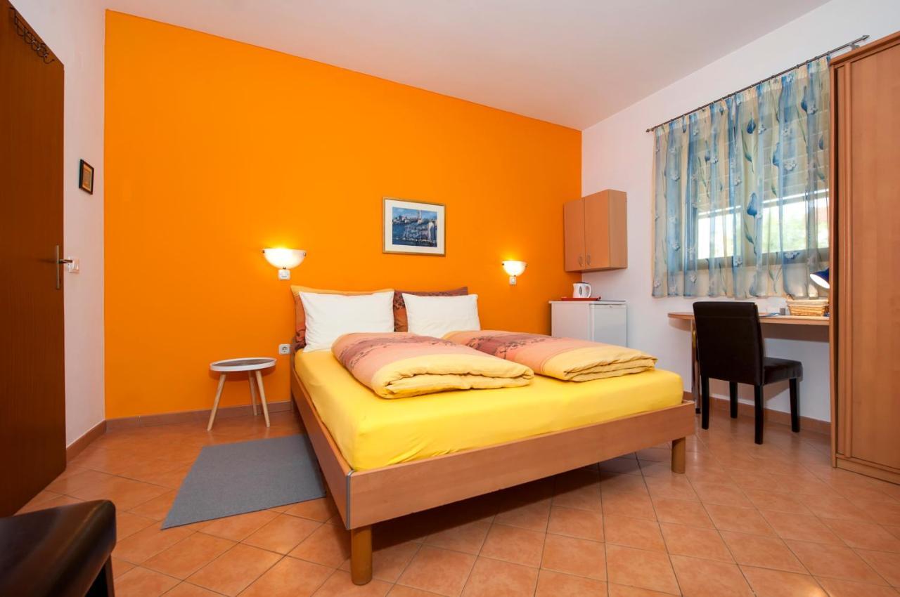 Apartments Erik B&B Adults Only Ρόβινι Εξωτερικό φωτογραφία